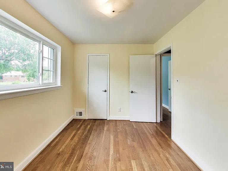 7215 Normandy Ln — Photo 15