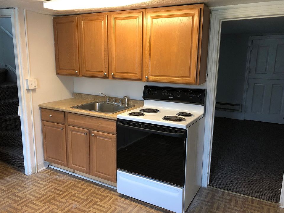 2nd image of 12 E Germantown Pike APT 4