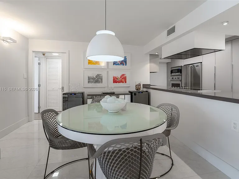 5757 Collins Ave #2207 — Photo 12