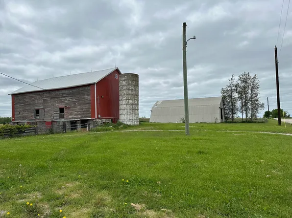 6300 Dell Rd, Saline, MI 48176