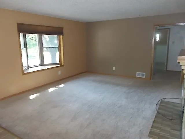 4 Bedroom House on West End — Photo 3