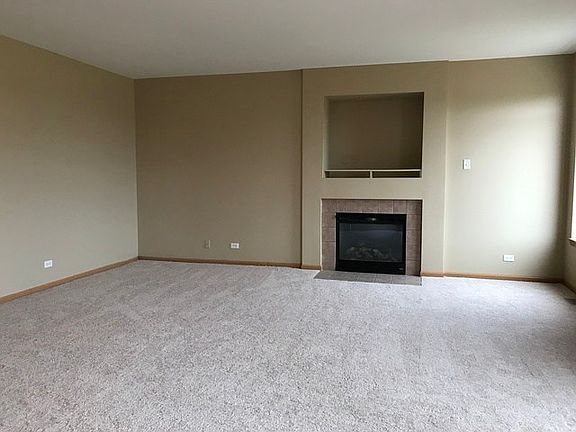 5th image of 471 Fairway Ln