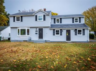 58 Dawes Rd, Rochester, NY 14622