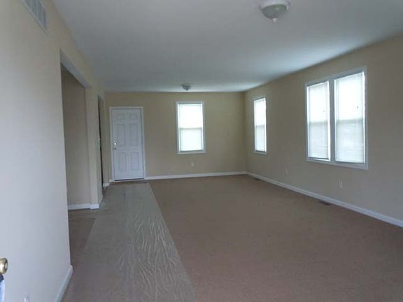 4th image of 102 Grier Ave