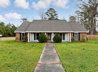 20510 Camille Dr, Springfield, LA 70462