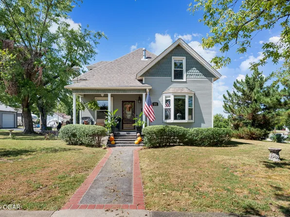 502 S Pennsylvania St, Webb City, MO 64870