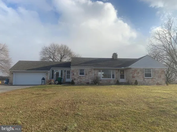 5046 Lincoln Way W, Saint Thomas, PA 17252