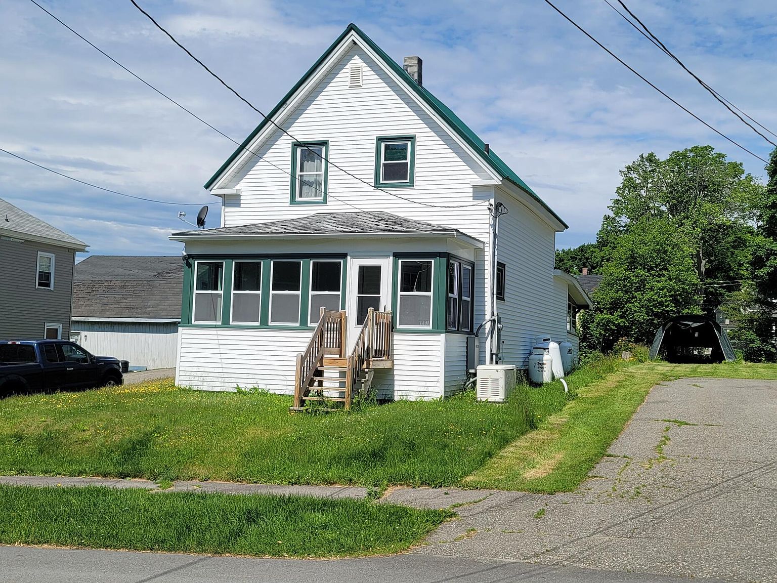 16 Elm Street, East Millinocket, ME 04430 MLS 1533308 Zillow