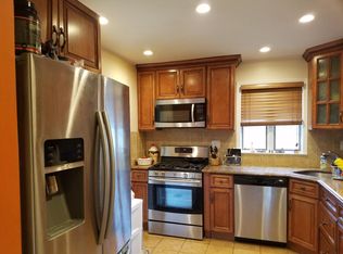 47 Haverford Rd, Hicksville, NY 11801