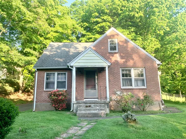 490 New Hanover Avenue, Meriden, CT 06451