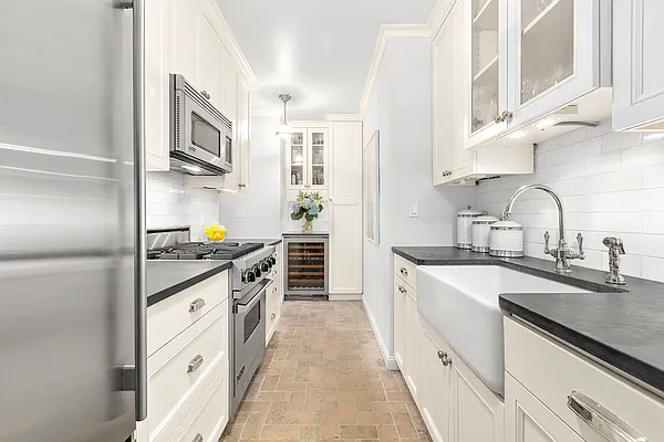 Sold by Compass | media 28