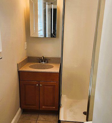 4th image of 6 Wyman St #2