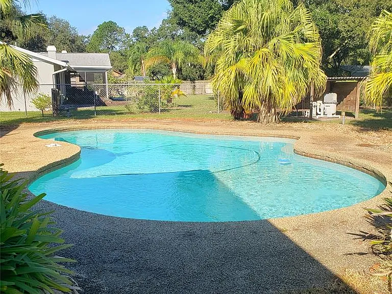 503 Chancellar Dr — Photo 8