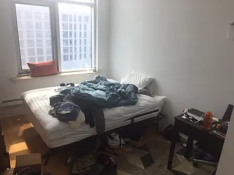 Rented by R New York