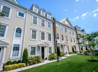 17 Roosevelt Dr, Wood Ridge, NJ 07075