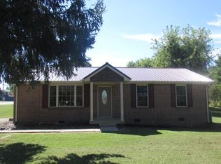 301 Thomas St, Lawrenceburg, TN 38464
