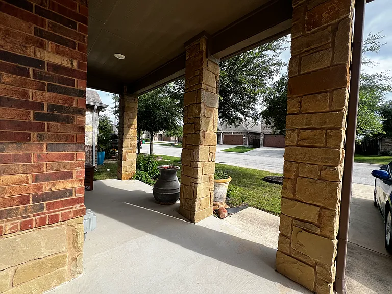 306 Kaden Prince Dr — Photo 2