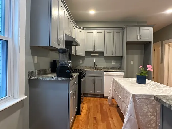380 Ferry St APT 1, Malden, MA 02148