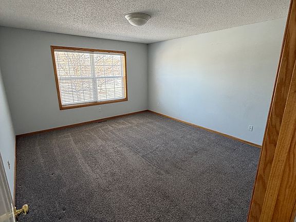 2nd image of 1885 Bluestem Ln