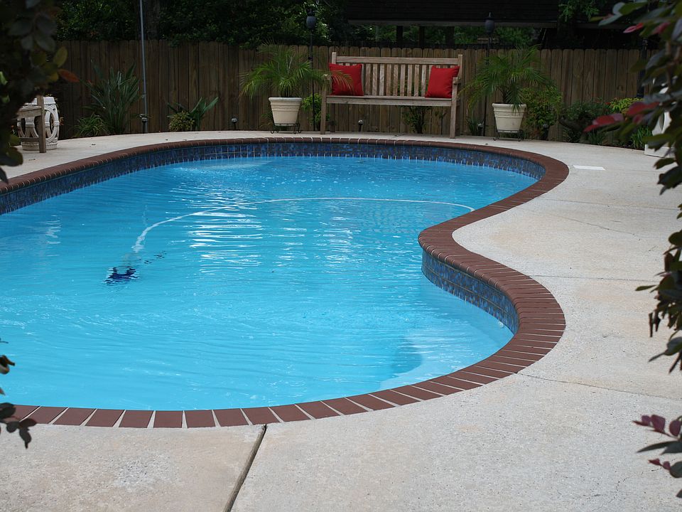 salt water pool