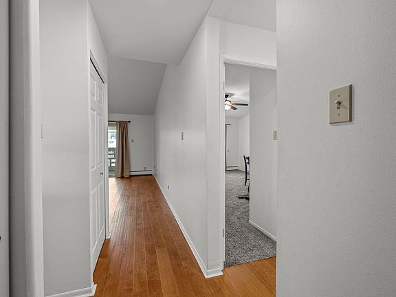 5th image of 695 S Alton Way #6D
