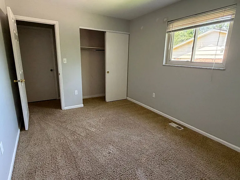 1306 Black Forest Dr — Photo 18