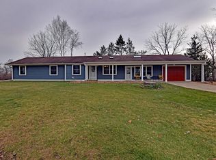 10431 256th Ave, Trevor, WI 53179
