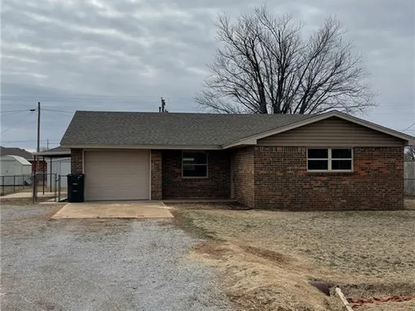 304 Callaway Dr, Dill City, OK 73641