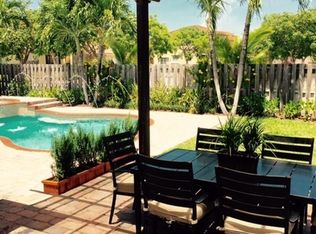 22013 SW 95th Pl, Cutler Bay, FL 33190