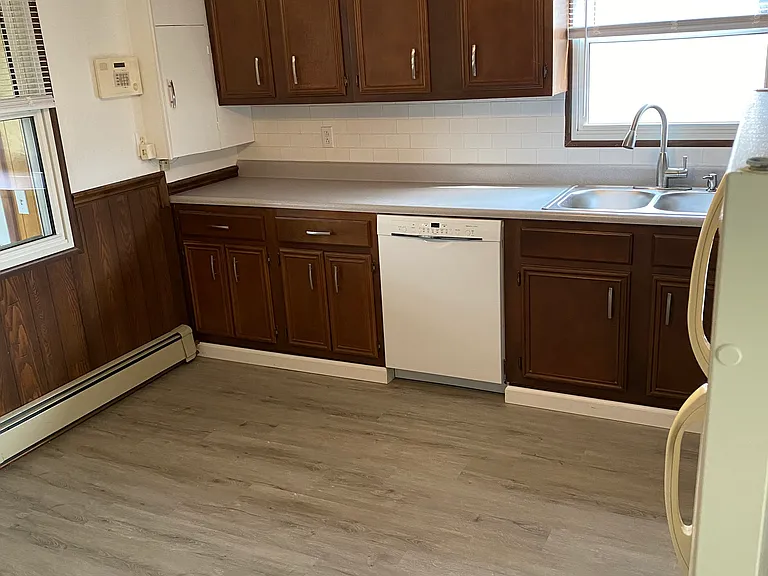 118 Clayton Dr — Photo 8