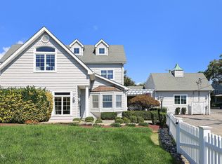 17 Crescent Dr, Brielle, NJ 08730