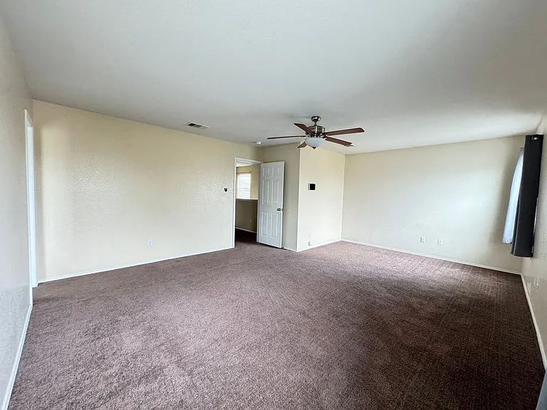 813 Draco Dr — Photo 12