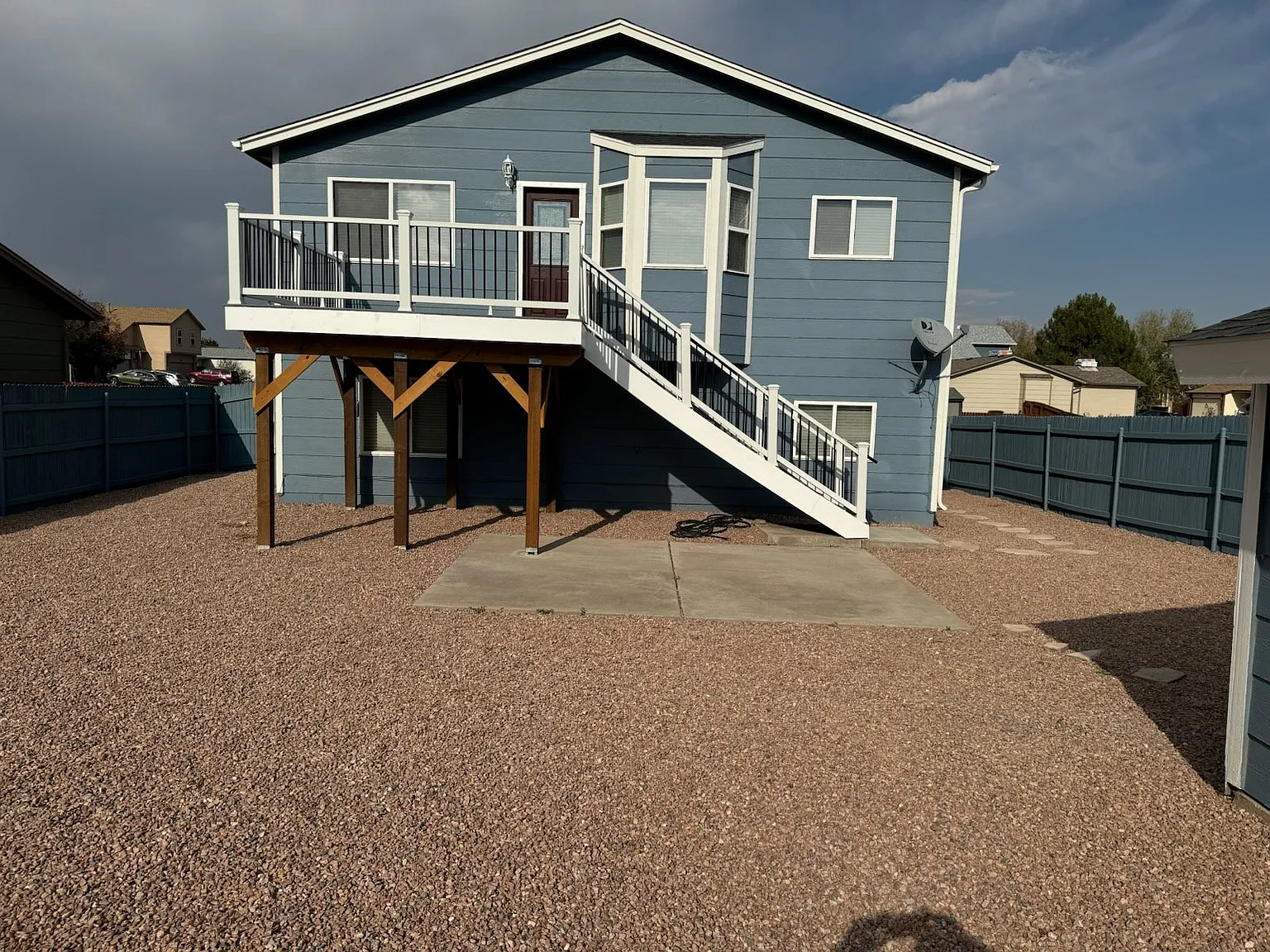3 bed, 2.0 bath, 1338 sqft, $2,125 — Photo 2