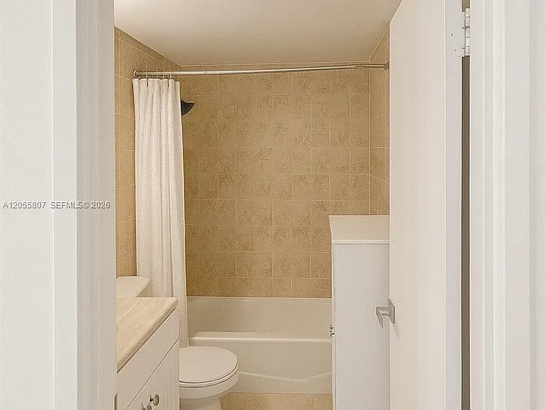 905 Brickell Bay Dr #1022 — Photo 15