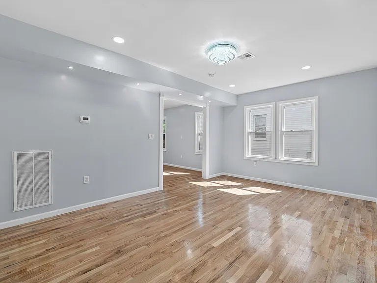 246 Lincoln Pl #1 — Photo 11