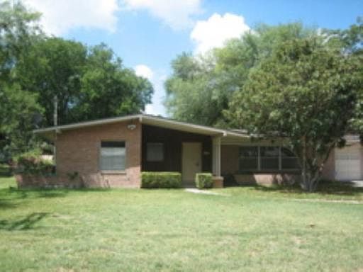 1st image of 8227 GREENBRIAR DR