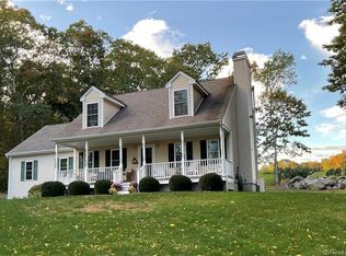 36 Oakville Rd, Griswold, CT 06351