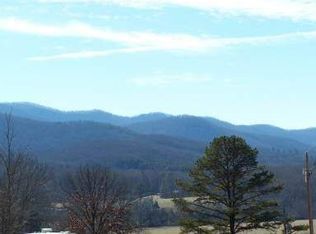 118 Scenic Rd, Warne, NC 28909