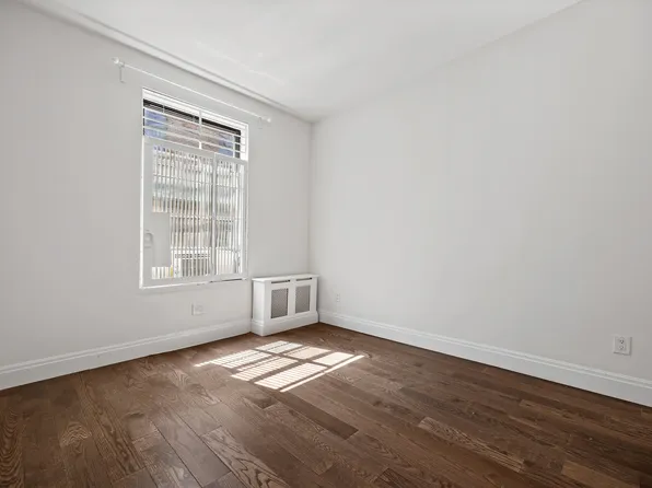 526 West 111th Street image 13 of 16