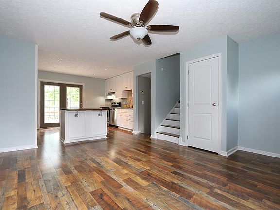 4th image of 817 Suncreek Ct