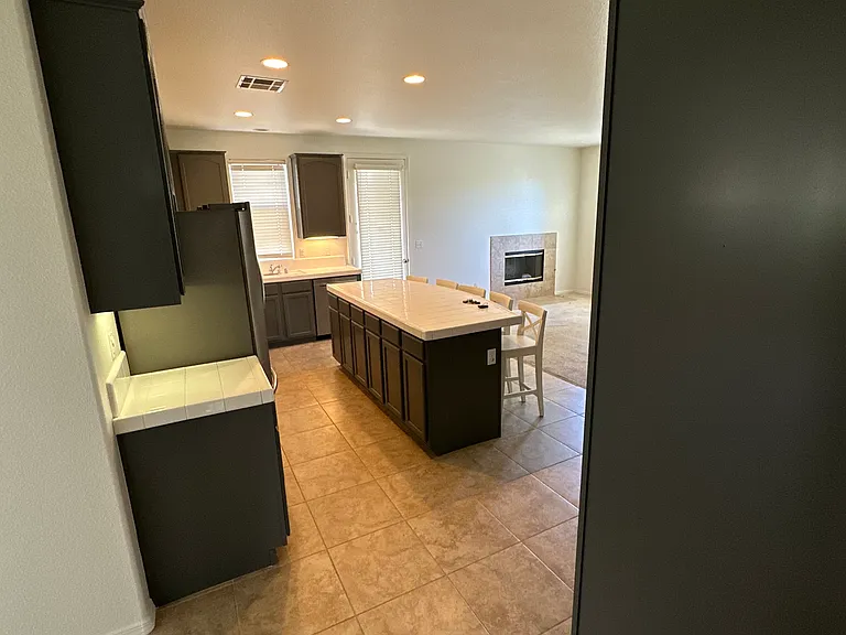 1419 Sabrina Ct — Photo 17