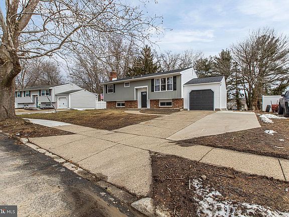 4th image of 603 Hobart Dr