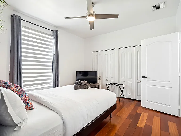 7350 SW 31st St — Photo 31