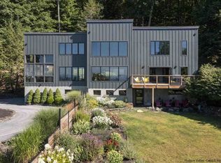 12 Rock Ledge Rd, Woodstock, NY 12498