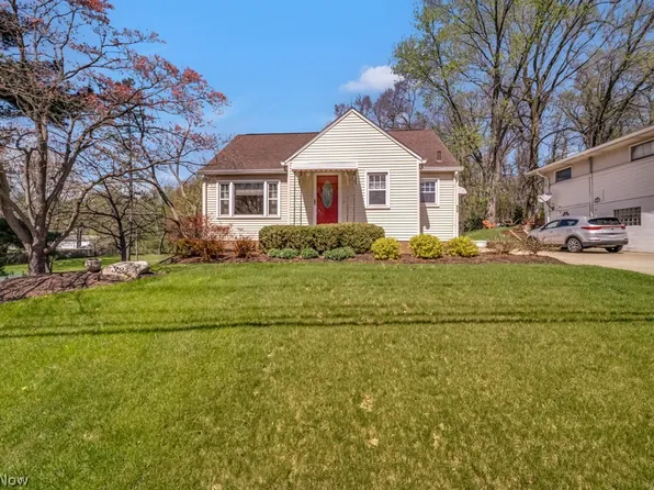 324 W State St, Barberton, OH 44203