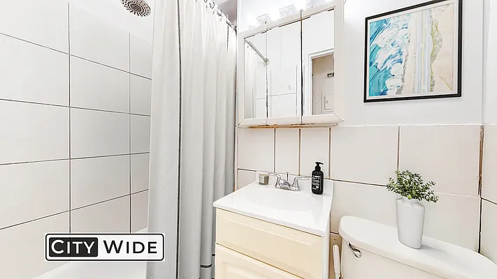 Rented by City Wide Apartments | media 5