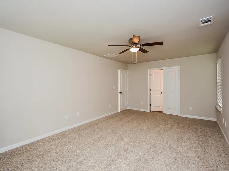 400 McGiboney Ln — Photo 10