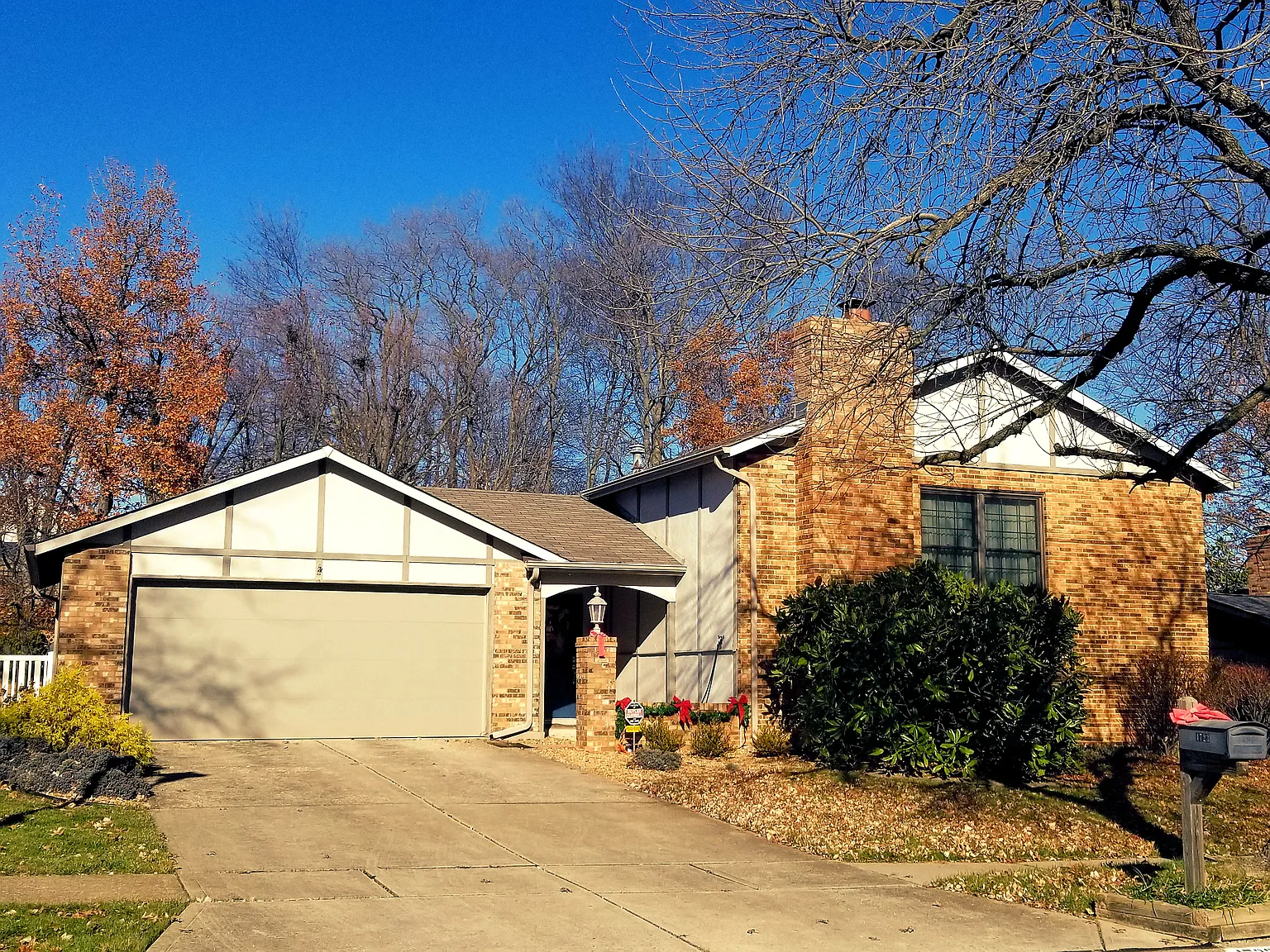 4723 Bramble Berry Dr photo 1