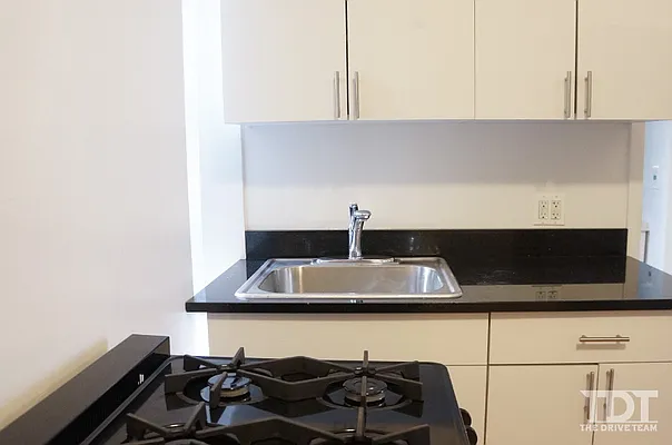 Rented by J Misrahi Realty Corp | media 29