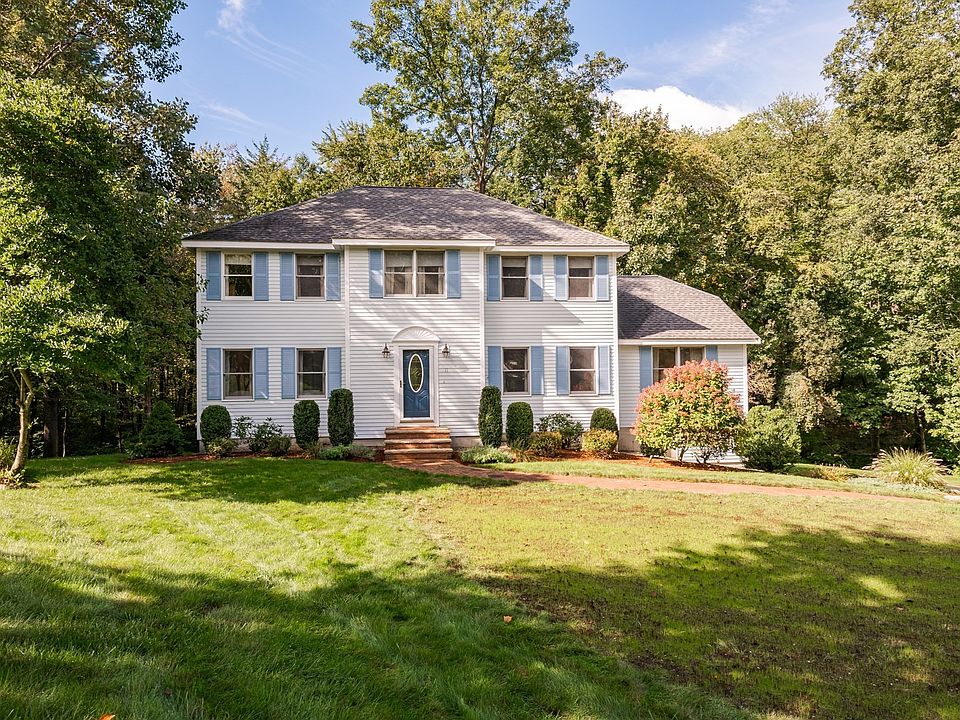 1st image of 11 Currier Rd